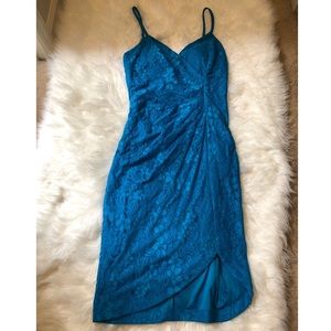 GUESS lace knee length Evening dress size 6